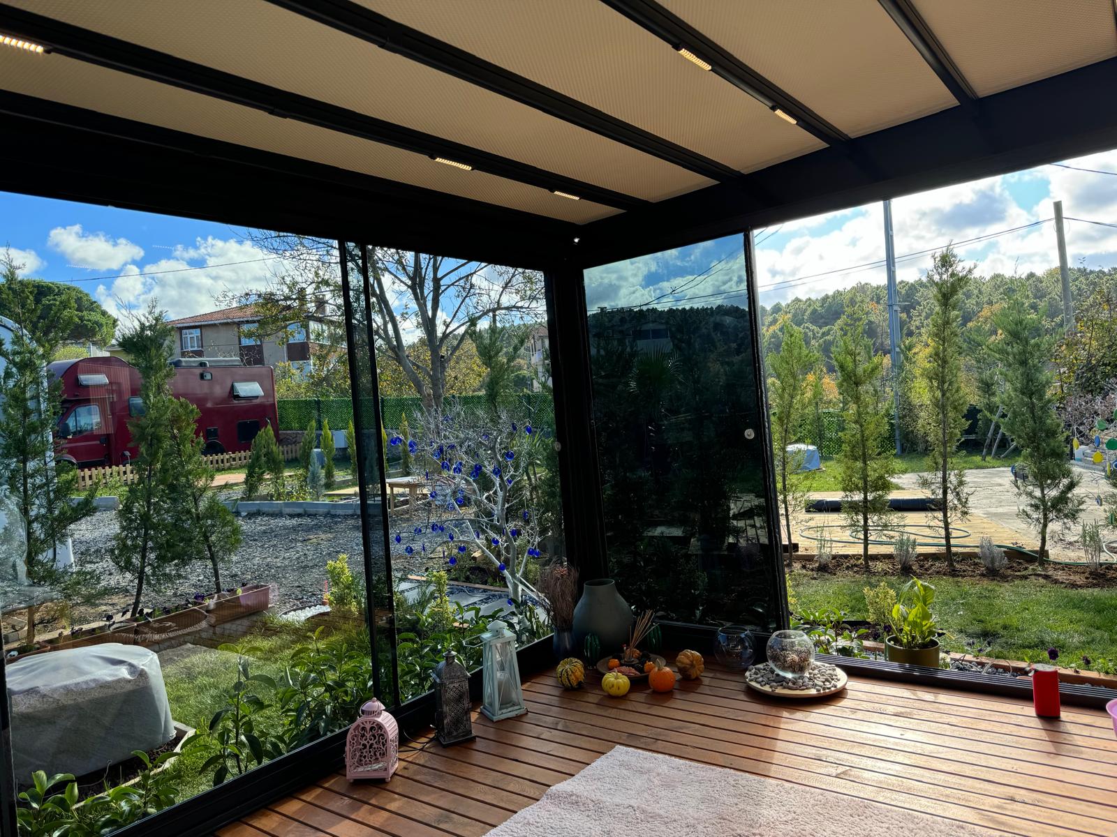 Minimalist Kış Bahçesi